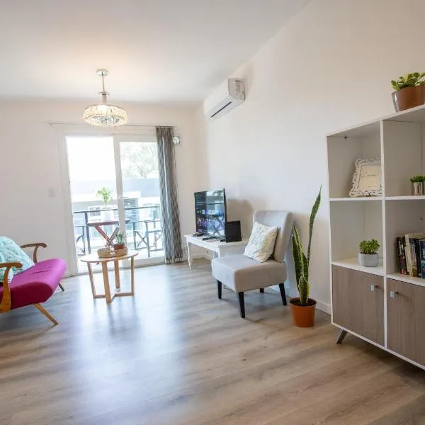 Amore Lhirondelle 1, hotel v destinaci La Falda