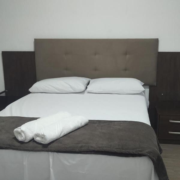 Apartamento completo B51,com ar condicionado,400 m do centro - Foto 2