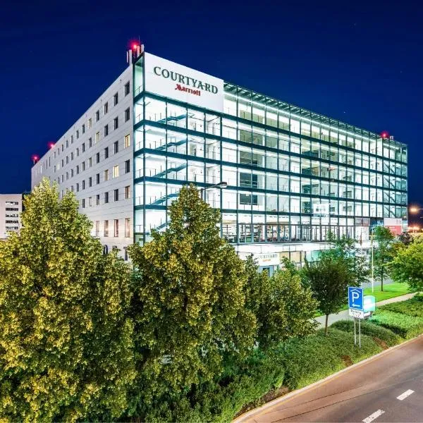 Courtyard by Marriott Prague Airport, hotel in Praag