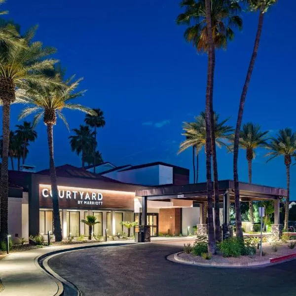 Courtyard by Marriott Phoenix North, hotel v destinaci Phoenix