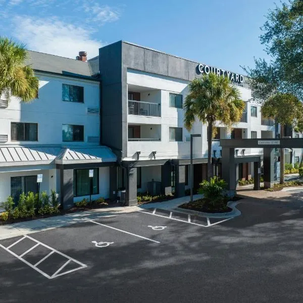 Courtyard Tampa North / I-75 Fletcher, hotel in Tampa