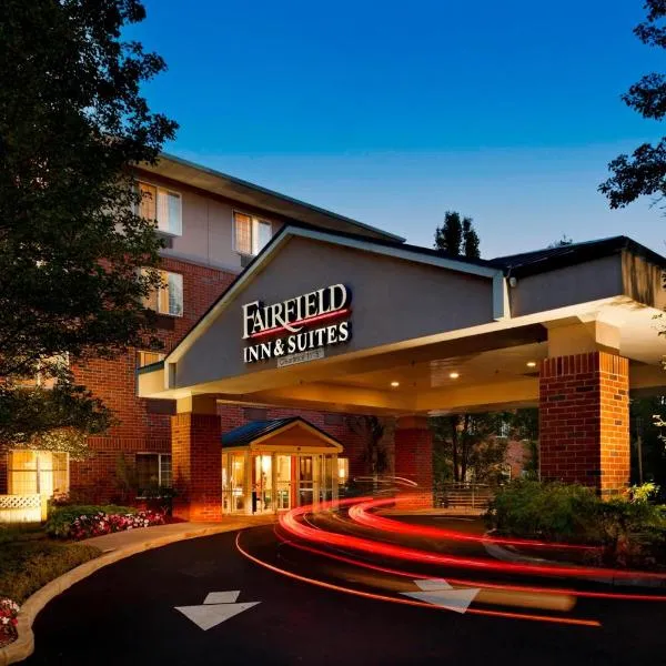 Fairfield Inn & Suites Portland South/Lake Oswego, hotel v destinaci Lake Oswego