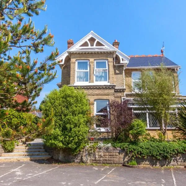Isle of Yoga Garden Flat, hotel in Shanklin