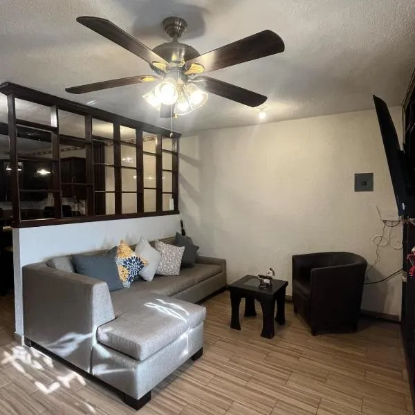 Bonita Casa Capri 5 m del consulado, hotel in Ciudad Juárez