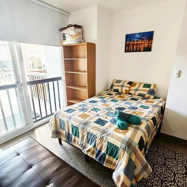 Apto-Estudio zona 1, hotel in Las Victorias