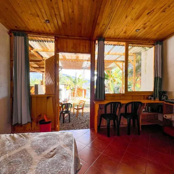 Cabañas del Lago, interior, hotel a San Pedro La Laguna
