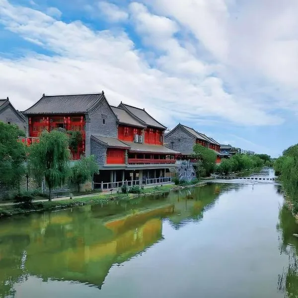 Qichi Waterfront B&B Hotel, hotel v destinaci Luo-jang