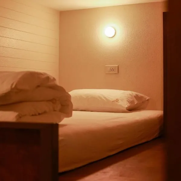 Shanti Hostel, hotel in Chiang Mai