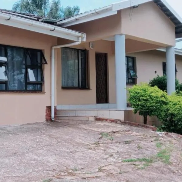 ONE4U BnB, hotel a Empangeni