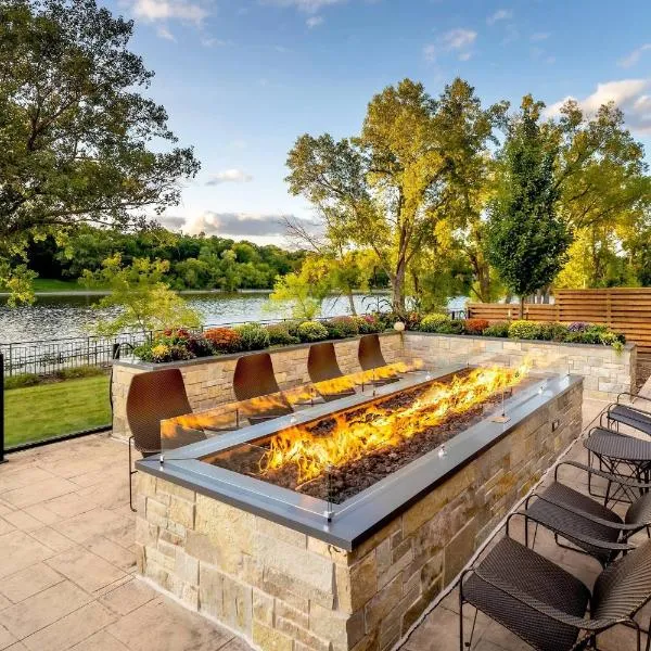 Courtyard by Marriott Appleton Riverfront, hotel v destinaci Appleton