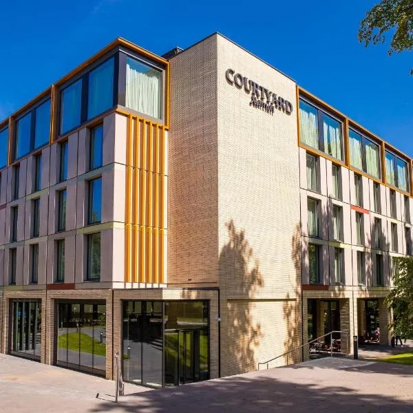 Courtyard by Marriott Edinburgh West, hotel in Edinburgh