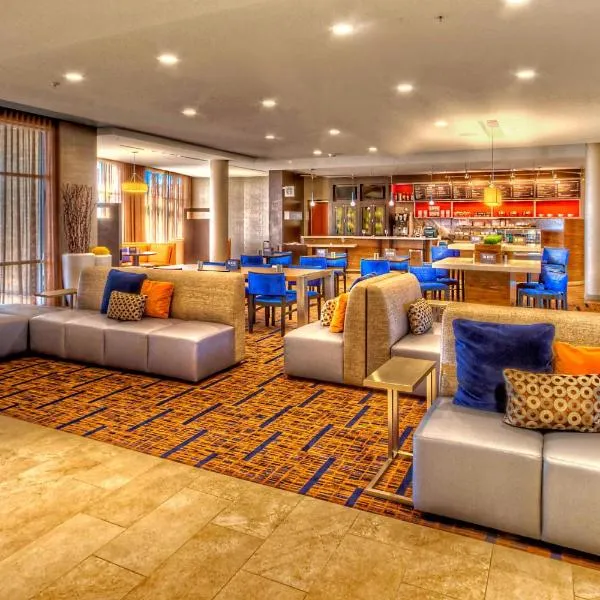 Courtyard by Marriott San Marcos, hotel v destinaci San Marcos