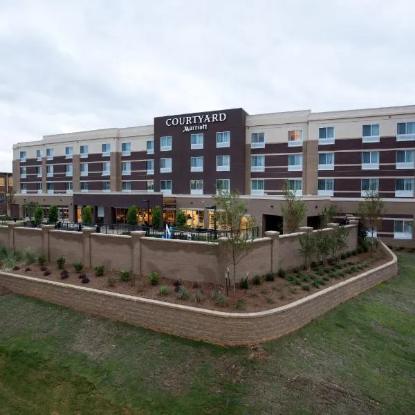 Courtyard by Marriott Starkville MSU at The Mill Conference Center, hotel v destinaci Starkville