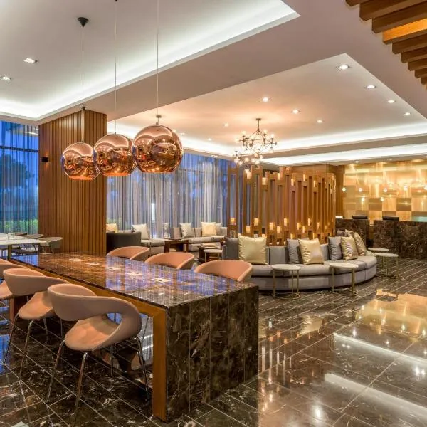 Courtyard by Marriott Bogota Airport、ボゴタのホテル