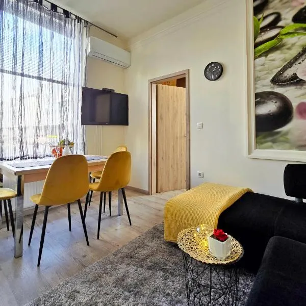 Apartma Rubis, hotel en Stožice