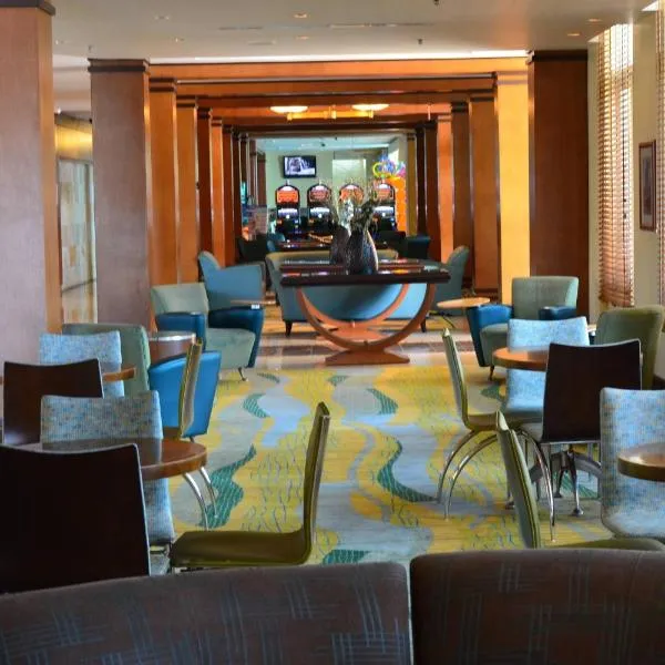 コートヤード アグアディラ（Courtyard Aguadilla）、アグアディヤのホテル