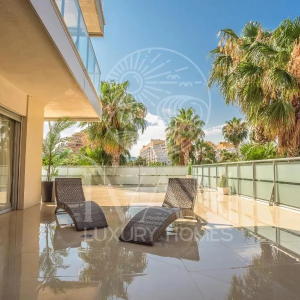 Casa Big Ivan Luxury Homes 1ªPlta Norte 1ªLínea, hotel in Oropesa del Mar