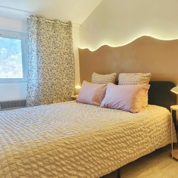 Studio La Vague Auriol Centre, hotel in Auriol