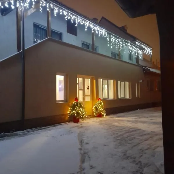 Casa Opal, hotel a Săcele