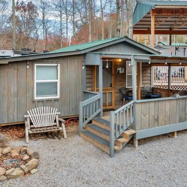 1BR Cabin in the Smokies Close to Gatlinburg, hotel en Gatlinburg