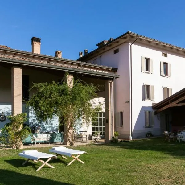 Agriturismo CASA DELLE VIOLE, hotel v destinaci Fornovo di Taro