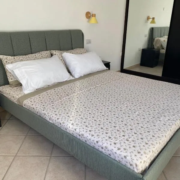 Gauro casa vacanze, hotel in Montecorvino Rovella