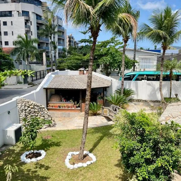 Santa Rita Pousada, hotel in Guarujá