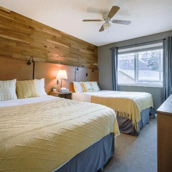 Entire Lovely Townhouse Mountain View!, hotel v destinaci Canmore