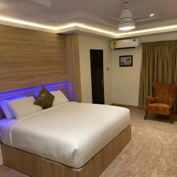 Adenab Jay Guest House, hotel v mestu Kumasi