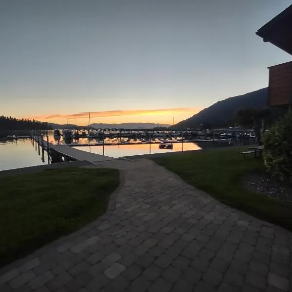 Pend Oreille Shores Resort, hotel v destinaci Hope