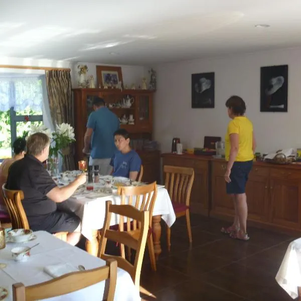 At Parkland Place B&B, hotel v destinaci Whitianga