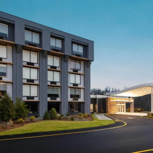Fairfield Inn & Suites Springfield Enfield, hotel v destinaci Springfield