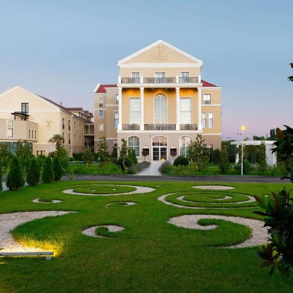 Tresor Le Palais Timisoara, Curio Collection by Hilton, khách sạn ở Timişoara