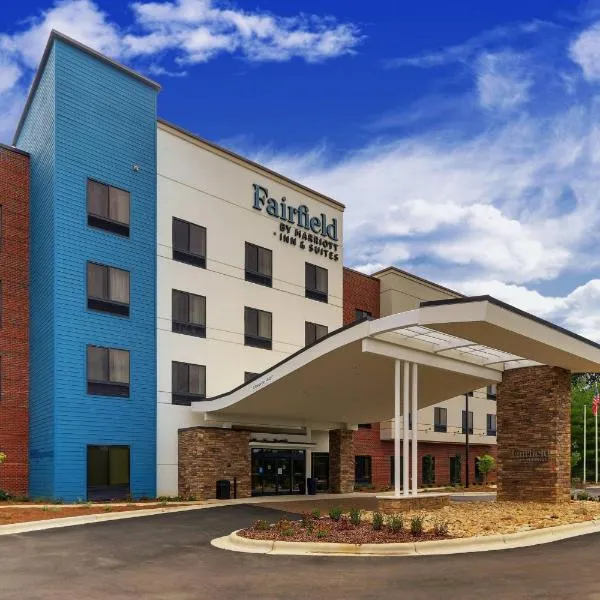 Fairfield Inn & Suites by Marriott Asheville Weaverville, hotel di Weaverville