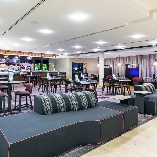 Courtyard by Marriott Tulsa Woodland Hills, hotel v destinaci Tulsa