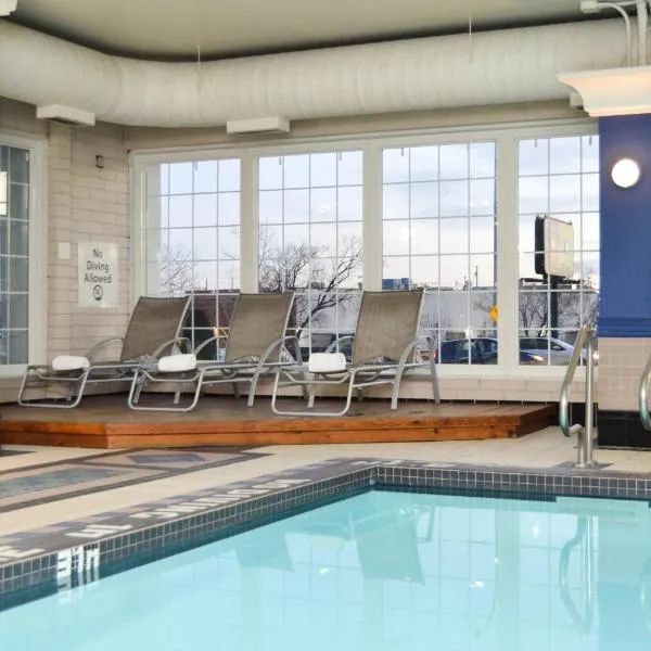 Amenida Residences, Calgary، فندق في كالغاري