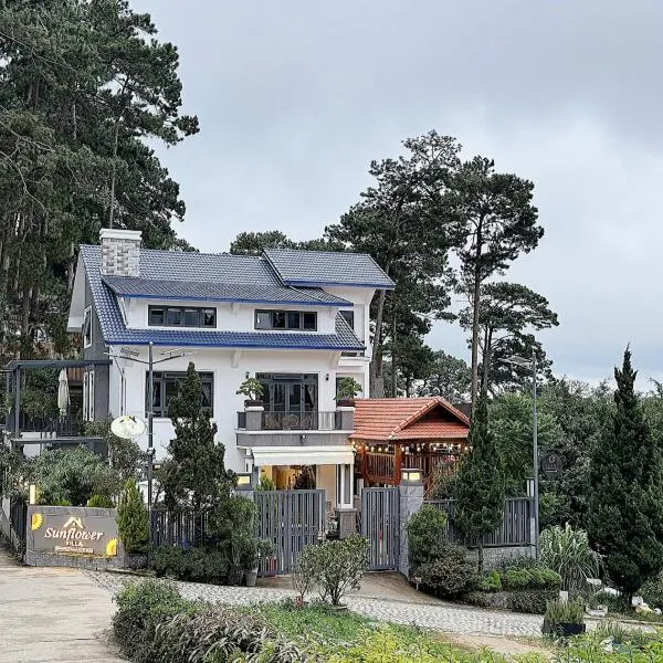 Sunflower Garden Homestay Đà Lạt, hotel v mestu Xuan An
