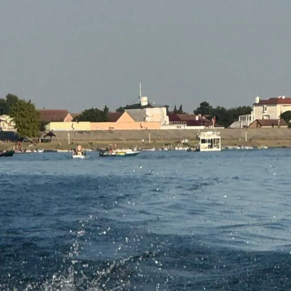 Villa Leon, hotel v destinaci Novi Bečej