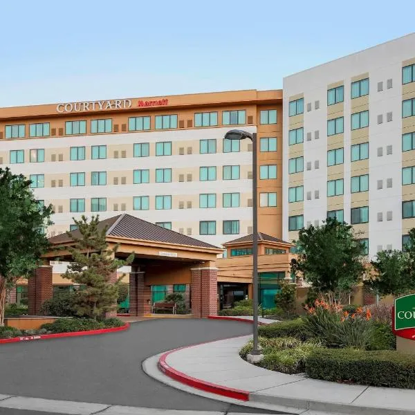 Courtyard by Marriott San Jose Campbell, hotel v mestu Campbell