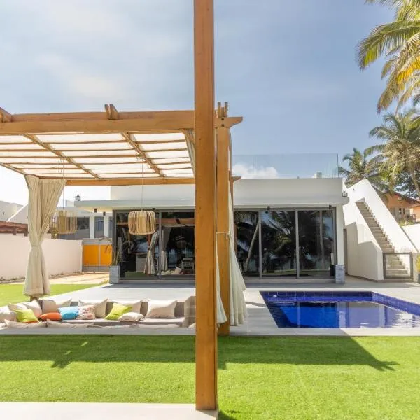 Tills Beach Resort, hotel v destinaci Fete