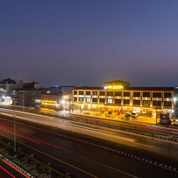 Chitwan Midtown Hotel, hotel v Bharatpuru