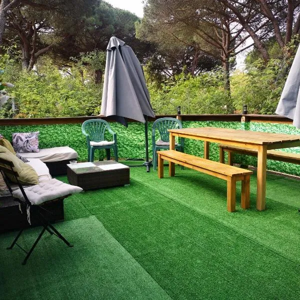 Mobil-Home à louer dans le golfe de Saint-Tropez, hotel in Gassin