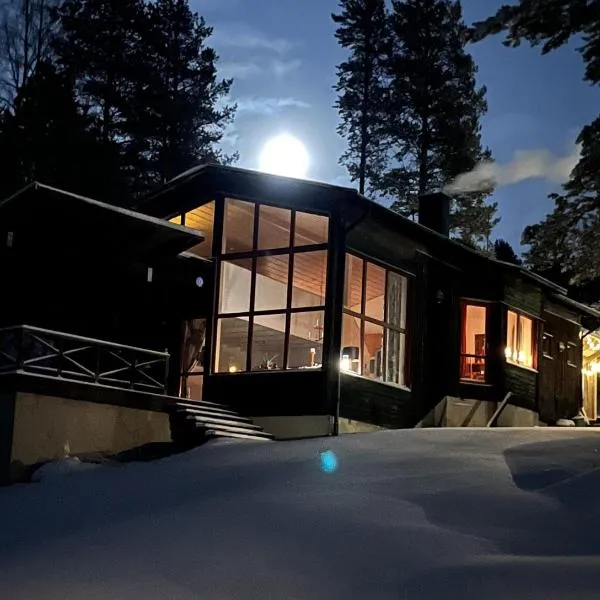 The paradise by the beach, hotel in Långviken