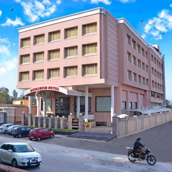 Hotel Devashish Haldwani, hotel in Haldwāni