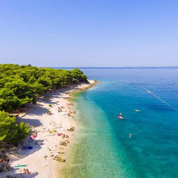 CAMP ADRIATIC MOBILE HOMES - PRIMOŠTEN, khách sạn ở Primošten
