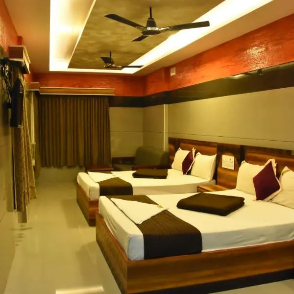 Vendha Sea Park, hotel in Velankanni