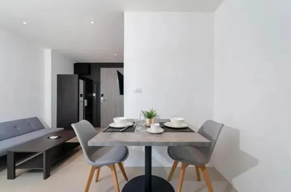 Condo near Central Phuket, hotel v destinaci Ban Ket Ho