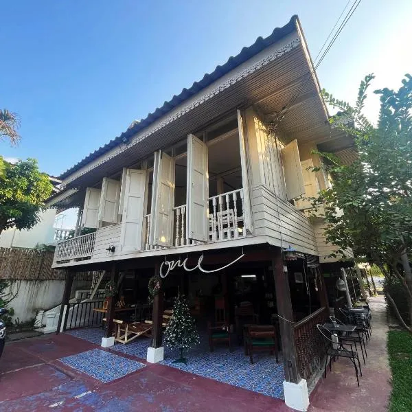 Once in Lampang Guesthouse, hotel v destinaci Lampang