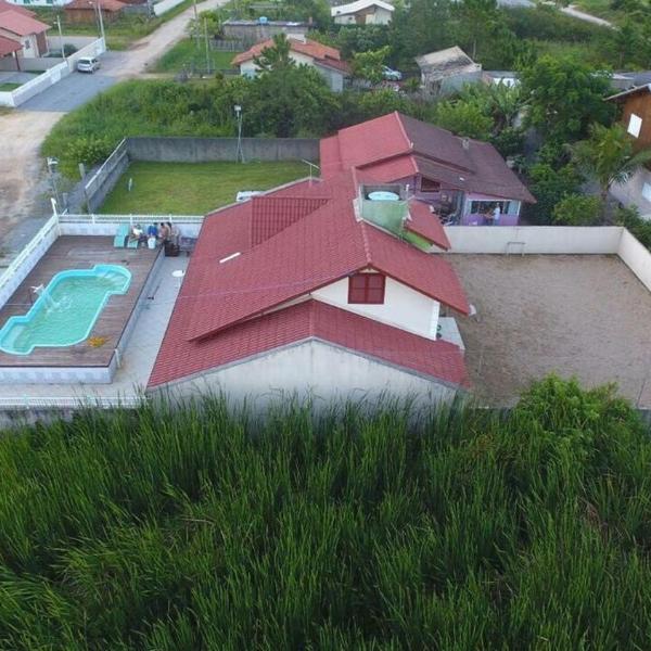 Casa na praia piscina