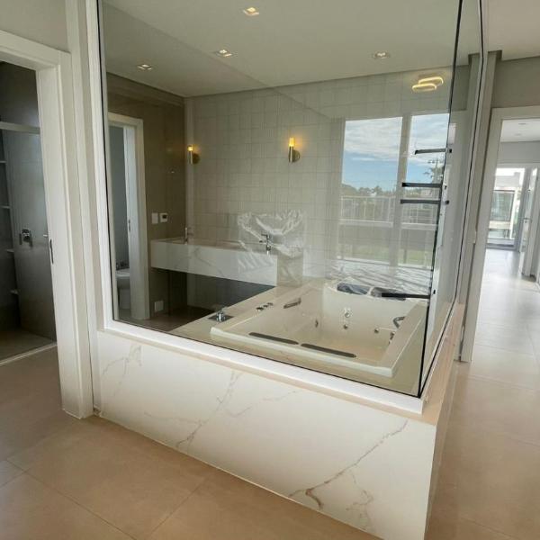 Condomínio Ilhas Park Torres - Casa de Luxo - Quatro Suítes J6 - Foto 3